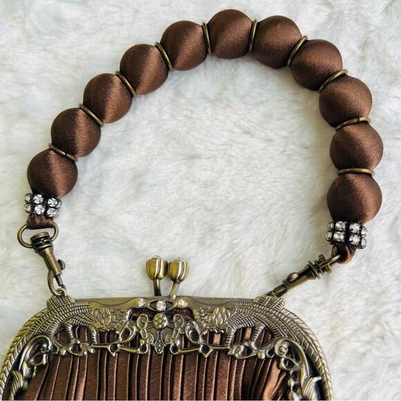 Silk Satin Evening Handbag Retro Vintage with Pearl like Handle - Picture 9 of 12